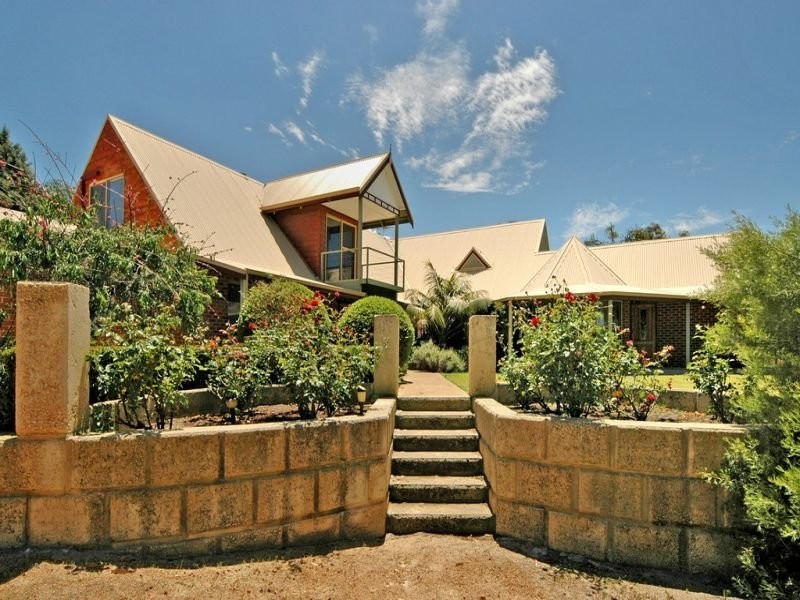 7 Bebich Drive, Wanneroo WA 6065