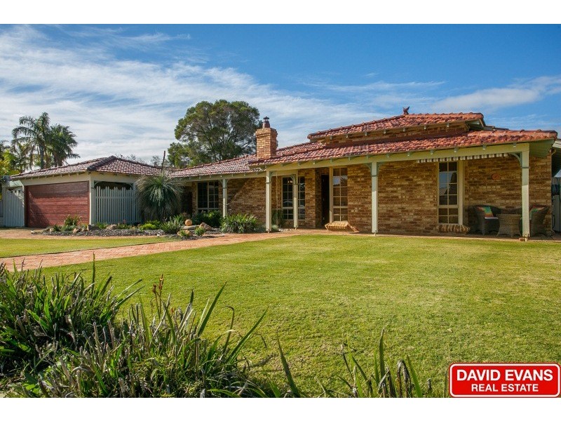 14 Lyell Grove, Woodvale WA 6026