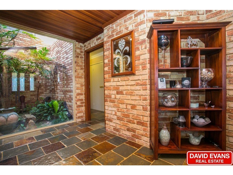 14 Lyell Grove, Woodvale WA 6026