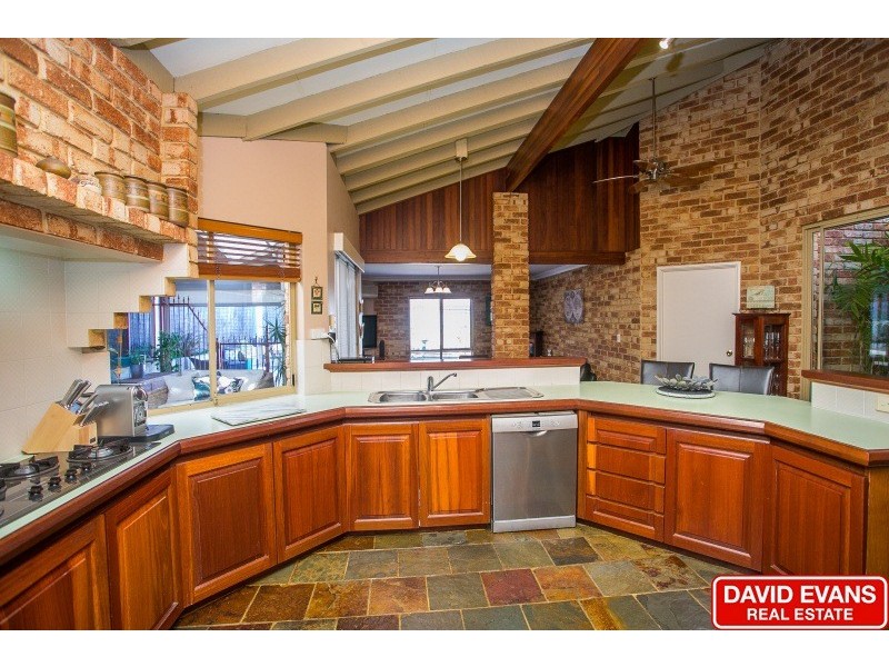 14 Lyell Grove, Woodvale WA 6026