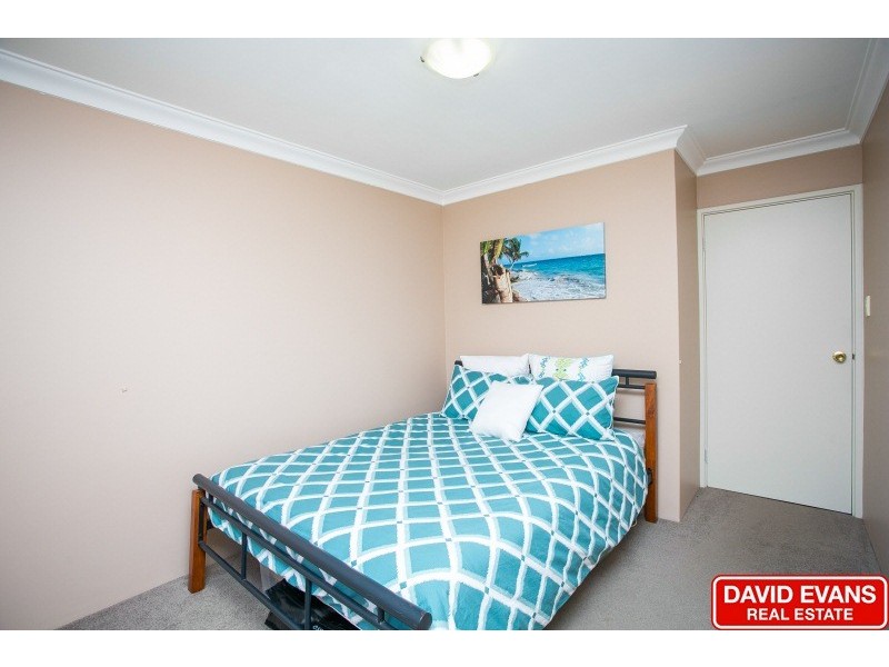 14 Lyell Grove, Woodvale WA 6026