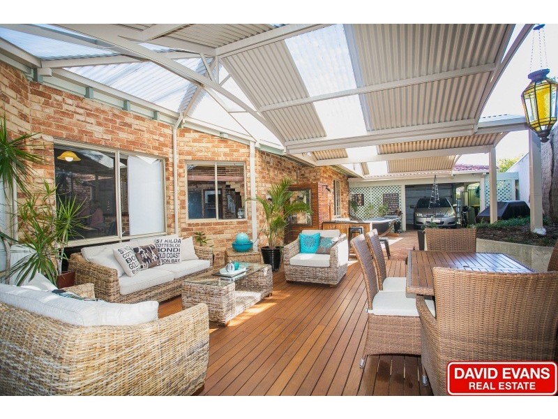 14 Lyell Grove, Woodvale WA 6026