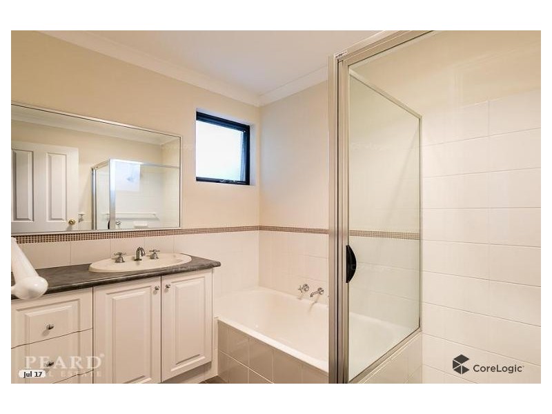 24 Halliday Grove, Hillarys WA 6025