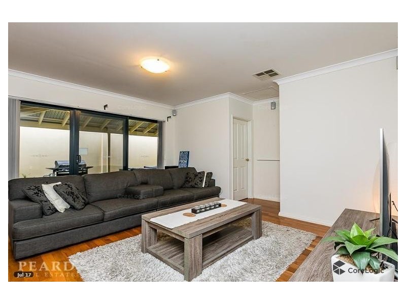 24 Halliday Grove, Hillarys WA 6025