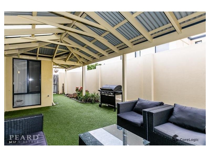 24 Halliday Grove, Hillarys WA 6025