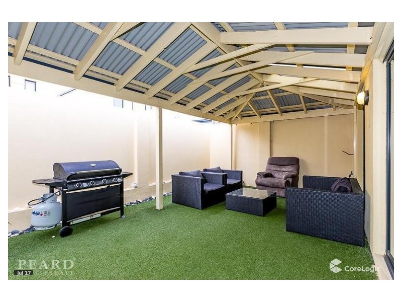 24 Halliday Grove, Hillarys WA 6025