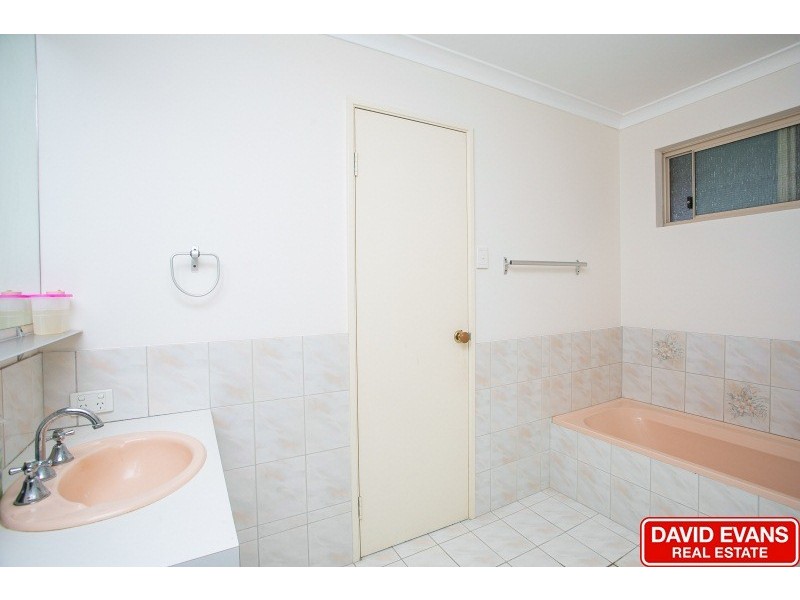12 Yerilla Glen, Ballajura WA 6066