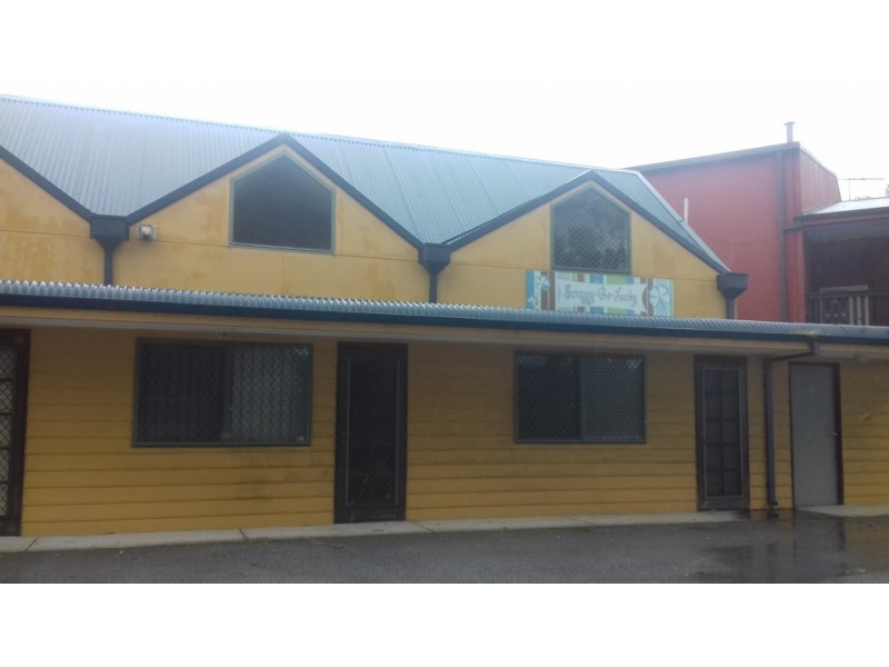 4/8 Day Road, East Rockingham WA 6168