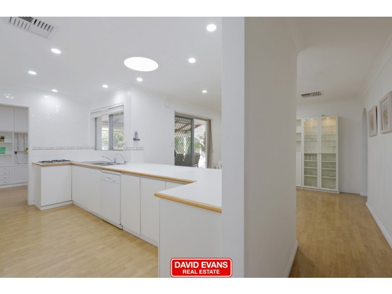 15 Strombus Way, Heathridge WA 6027