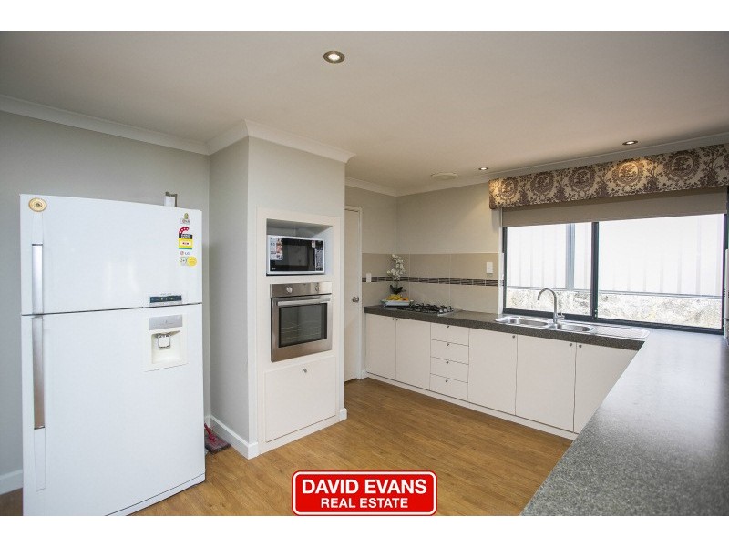 2 Turner Parkway, Carramar WA 6031