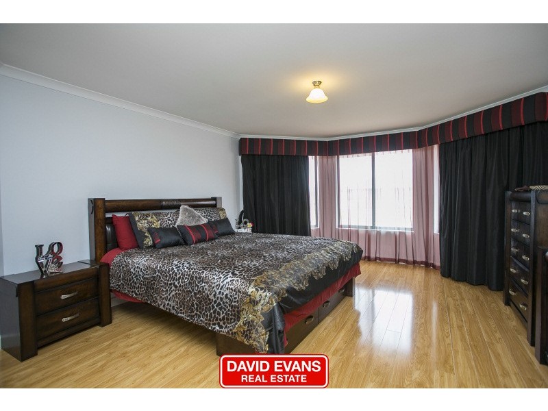 2 Turner Parkway, Carramar WA 6031