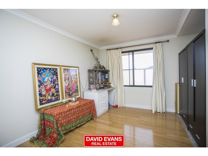 2 Turner Parkway, Carramar WA 6031