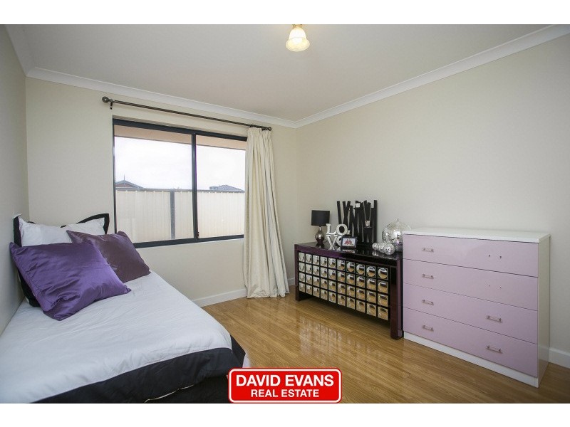 2 Turner Parkway, Carramar WA 6031