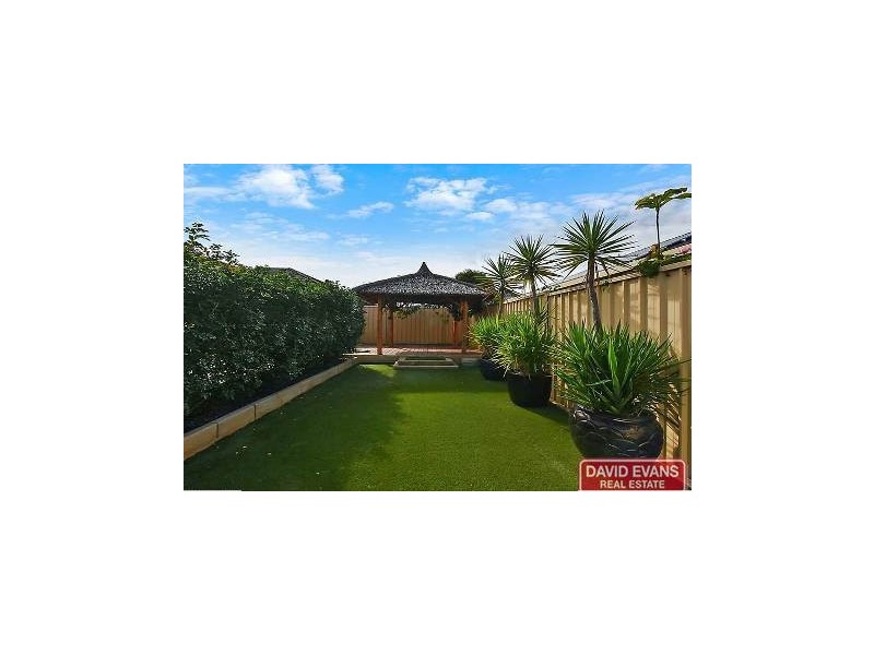 11 Mulwarrie Circle, Wanneroo WA 6065