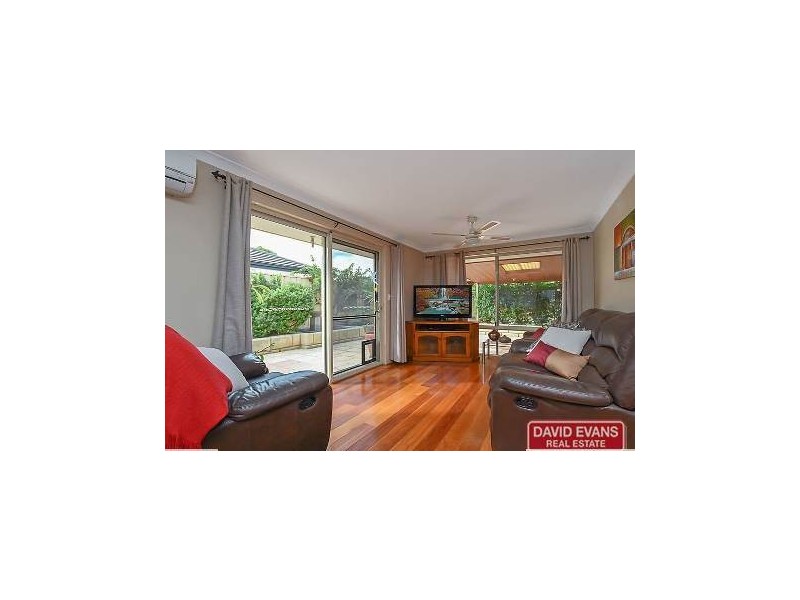 11 Mulwarrie Circle, Wanneroo WA 6065