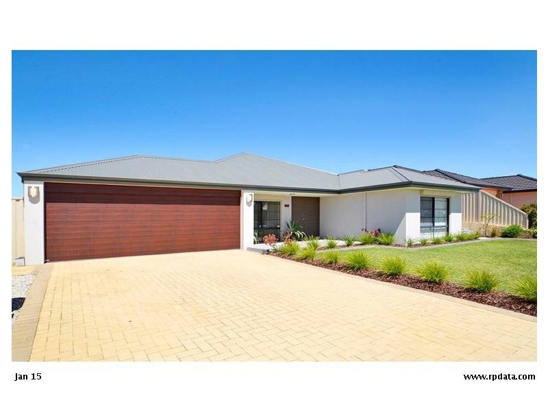3 Liriope Parkway, Sinagra WA 6065