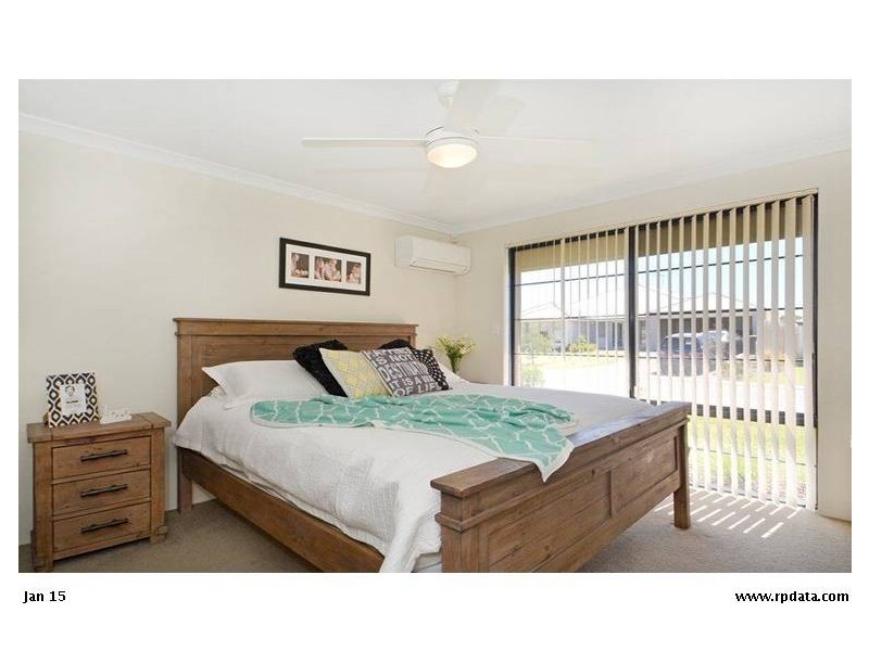 3 Liriope Parkway, Sinagra WA 6065