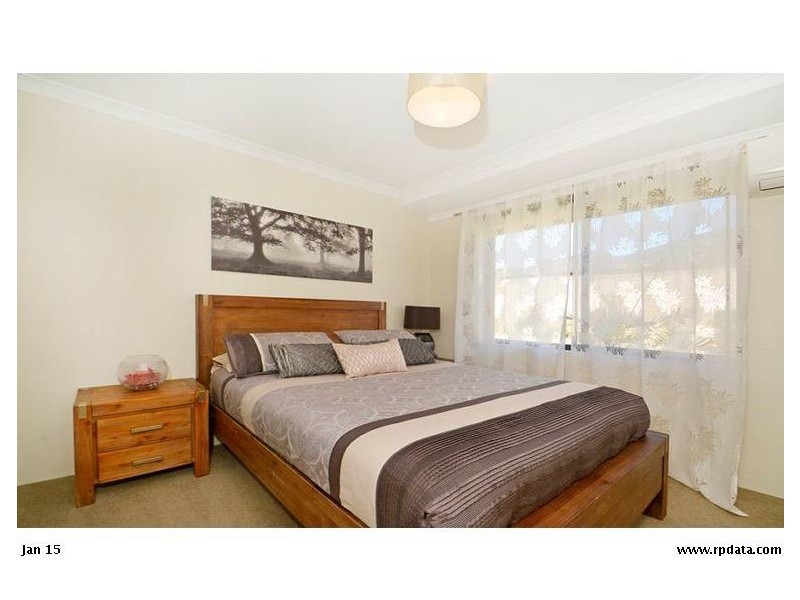 3 Liriope Parkway, Sinagra WA 6065