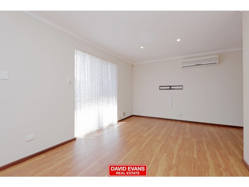 15 Bendix Way, Girrawheen WA 6064