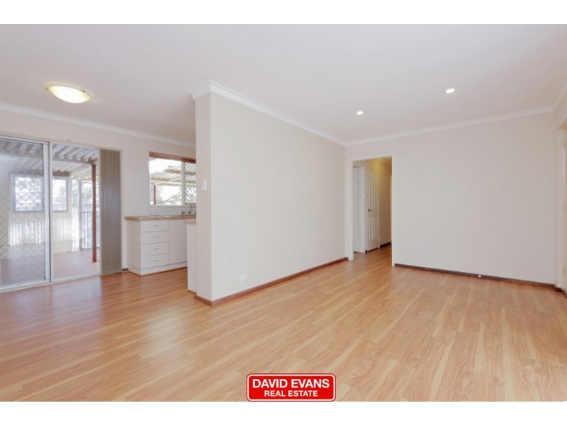 15 Bendix Way, Girrawheen WA 6064