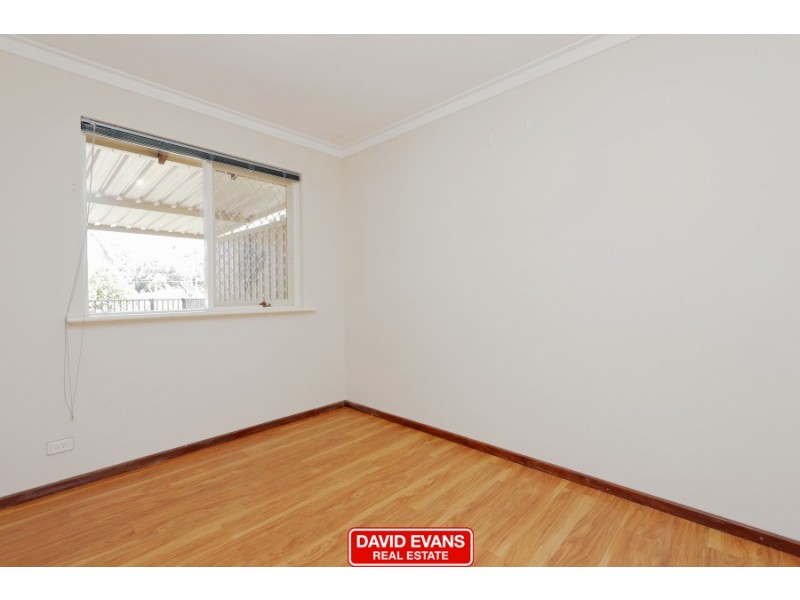 15 Bendix Way, Girrawheen WA 6064