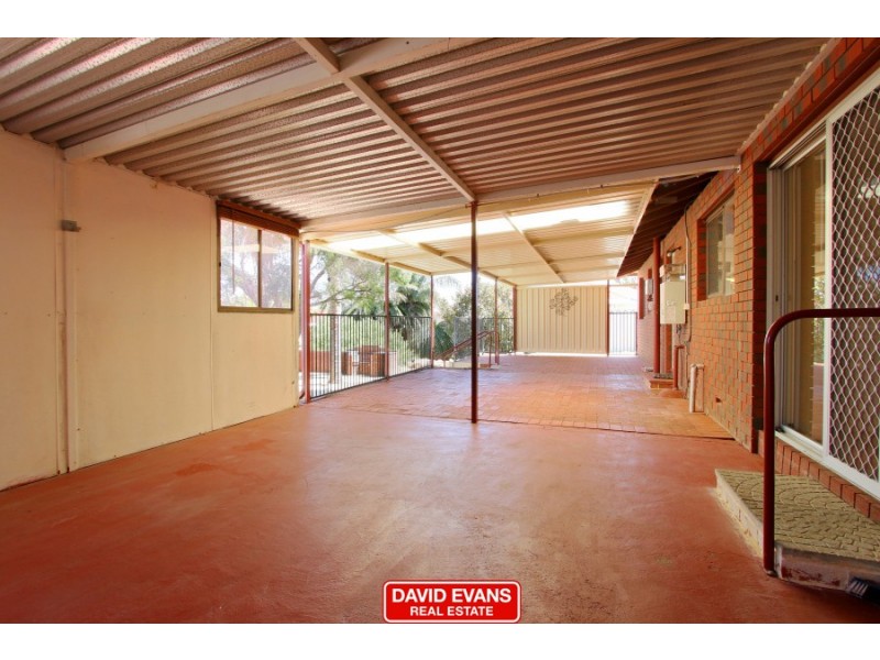 15 Bendix Way, Girrawheen WA 6064