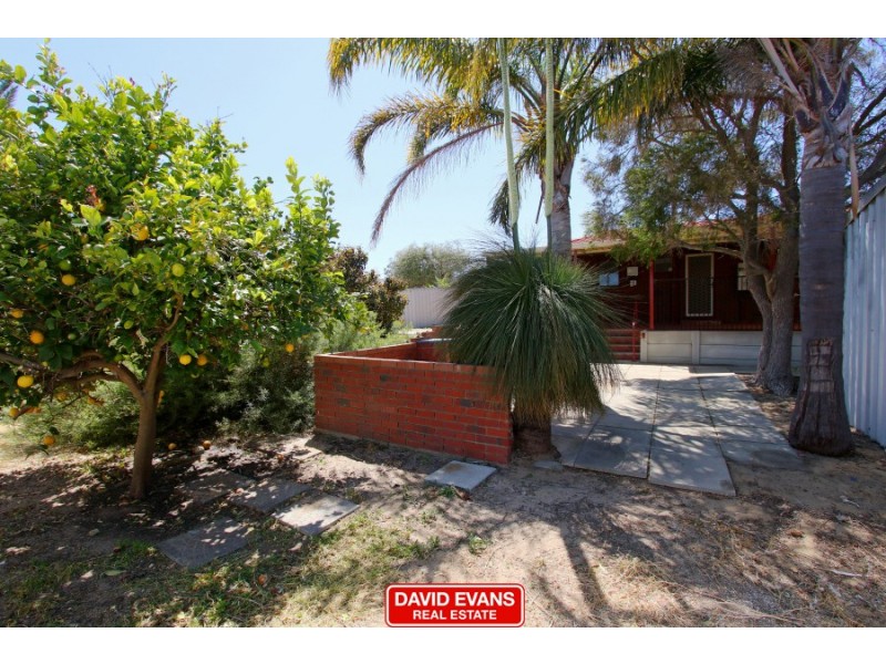 15 Bendix Way, Girrawheen WA 6064