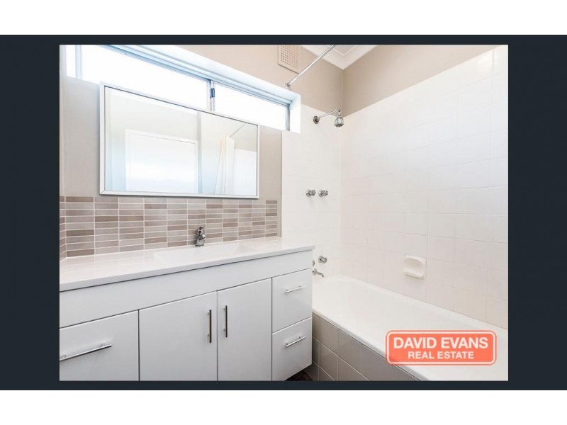 57d Amberton Ave, Girrawheen WA 6064