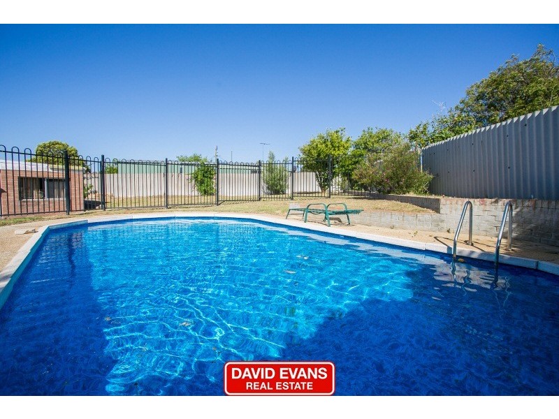 12 Yera Place, Wanneroo WA 6065
