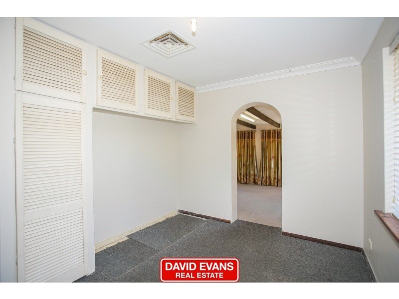 12 Yera Place, Wanneroo WA 6065