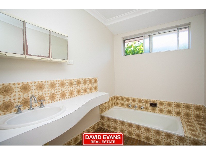 12 Yera Place, Wanneroo WA 6065