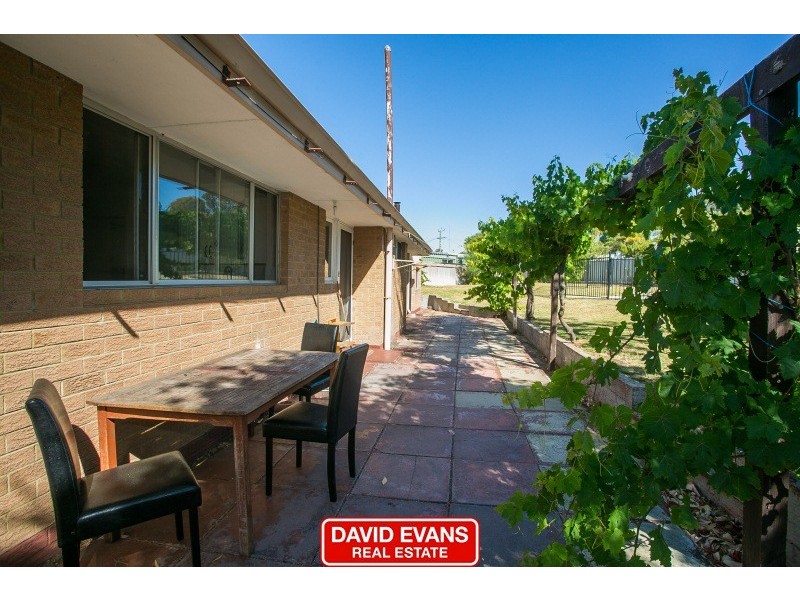 12 Yera Place, Wanneroo WA 6065