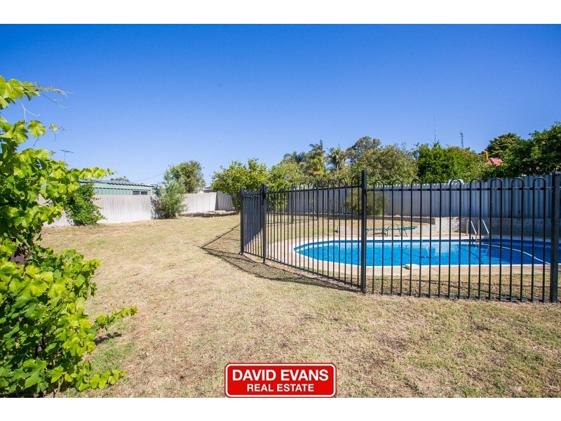 12 Yera Place, Wanneroo WA 6065