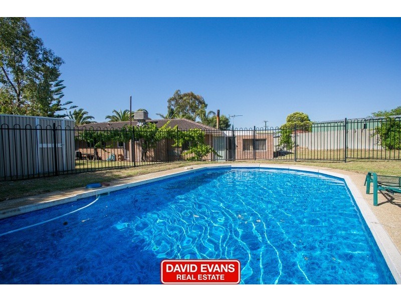 12 Yera Place, Wanneroo WA 6065