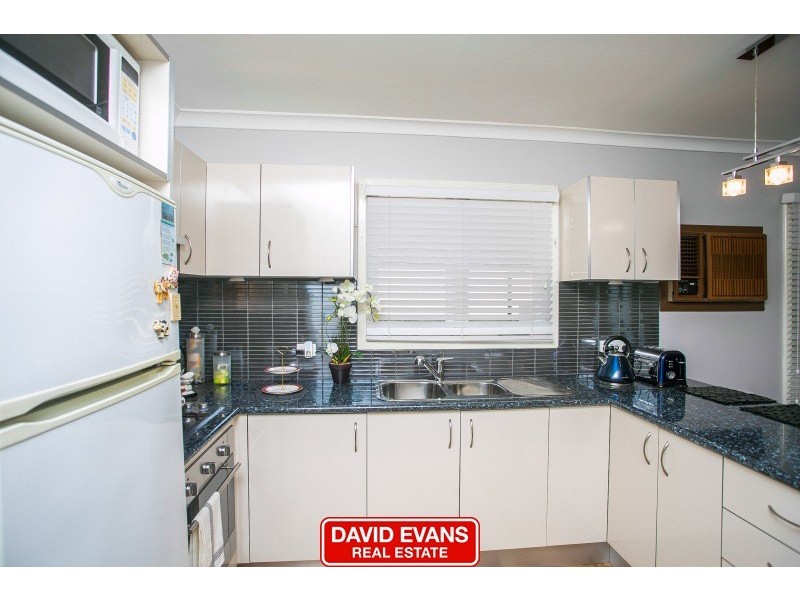 28 Harford Way, Girrawheen WA 6064