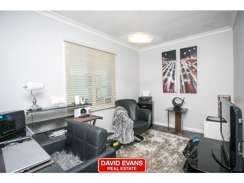 28 Harford Way, Girrawheen WA 6064