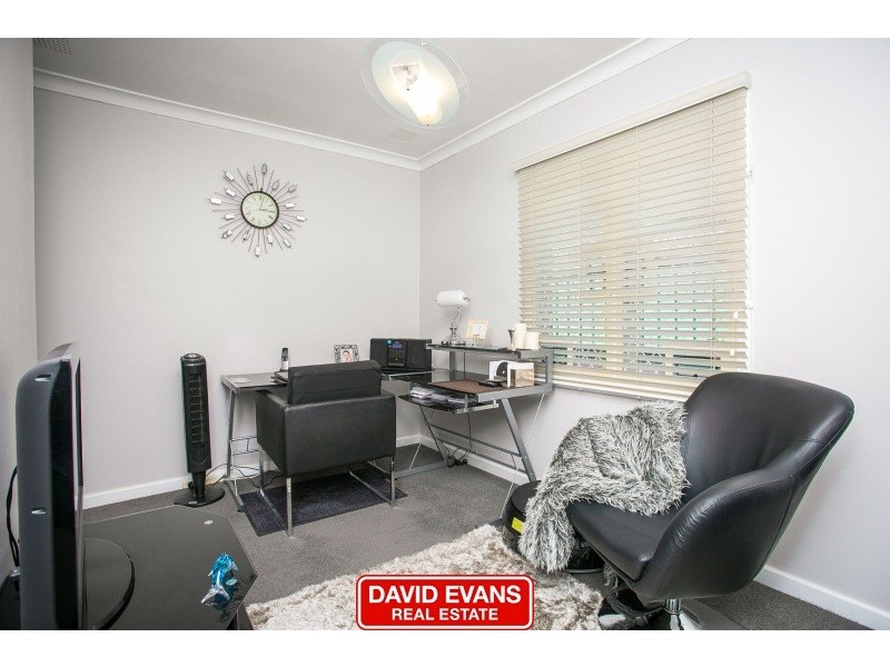 28 Harford Way, Girrawheen WA 6064