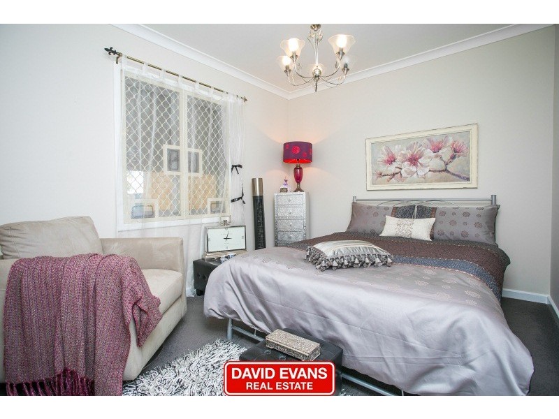 28 Harford Way, Girrawheen WA 6064