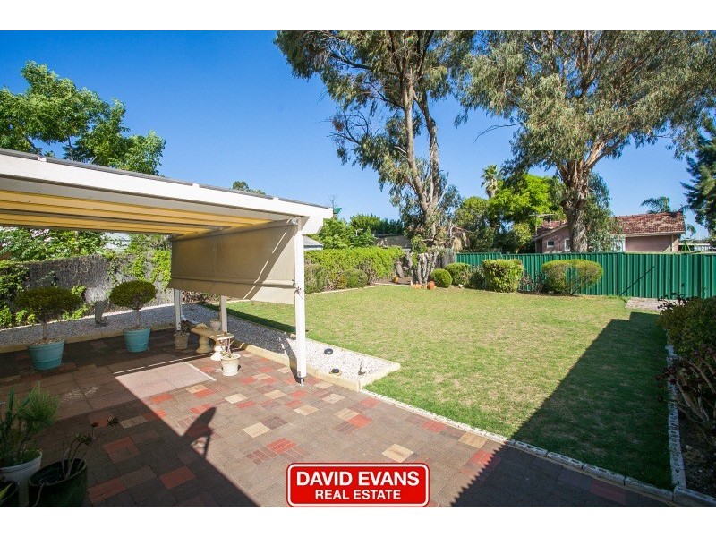 28 Harford Way, Girrawheen WA 6064