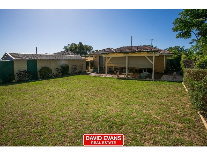 28 Harford Way, Girrawheen WA 6064