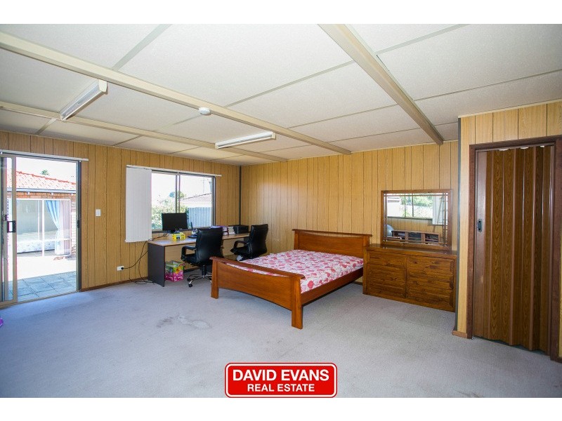 23 Allambie Way, Craigie WA 6025