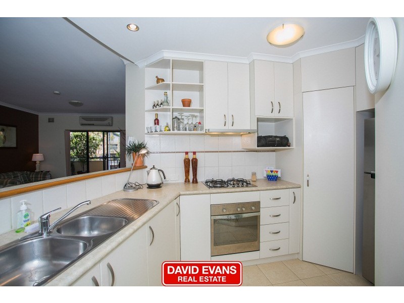 32/18 Kingsbury Road, Joondalup WA 6027