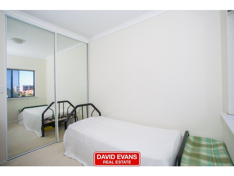 32/18 Kingsbury Road, Joondalup WA 6027