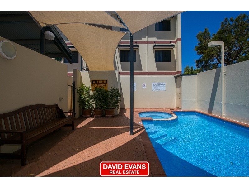 32/18 Kingsbury Road, Joondalup WA 6027