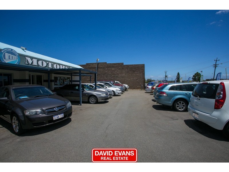 2/18 Buckingham Drive, Wangara WA 6065