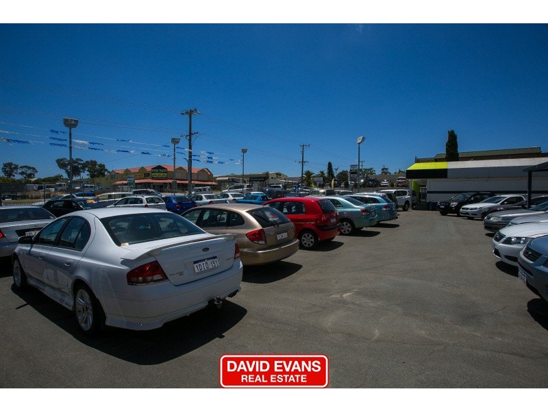 2/18 Buckingham Drive, Wangara WA 6065