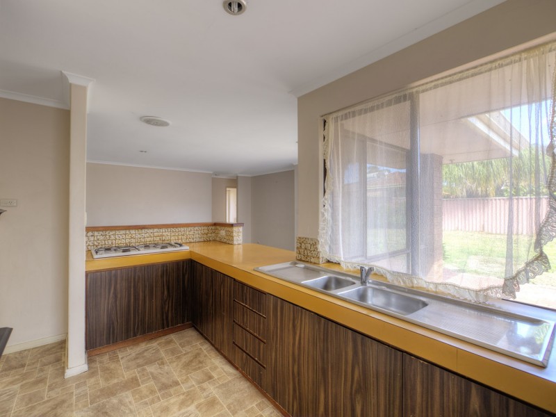 45 Greenpark Road, Alexander Heights WA 6064