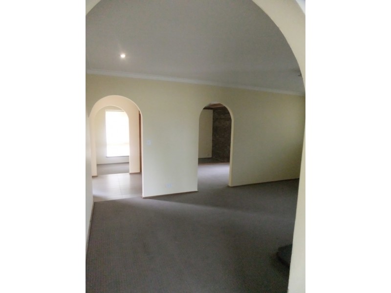 10 Clarkside Court, Wanneroo WA 6065