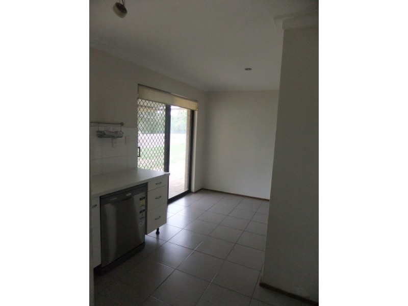 10 Clarkside Court, Wanneroo WA 6065