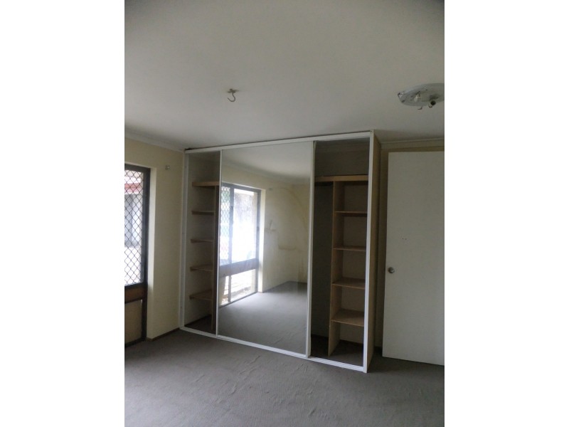 10 Clarkside Court, Wanneroo WA 6065